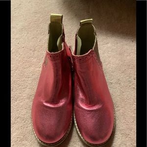 Mini Boden metallic pink Chelsea boots
